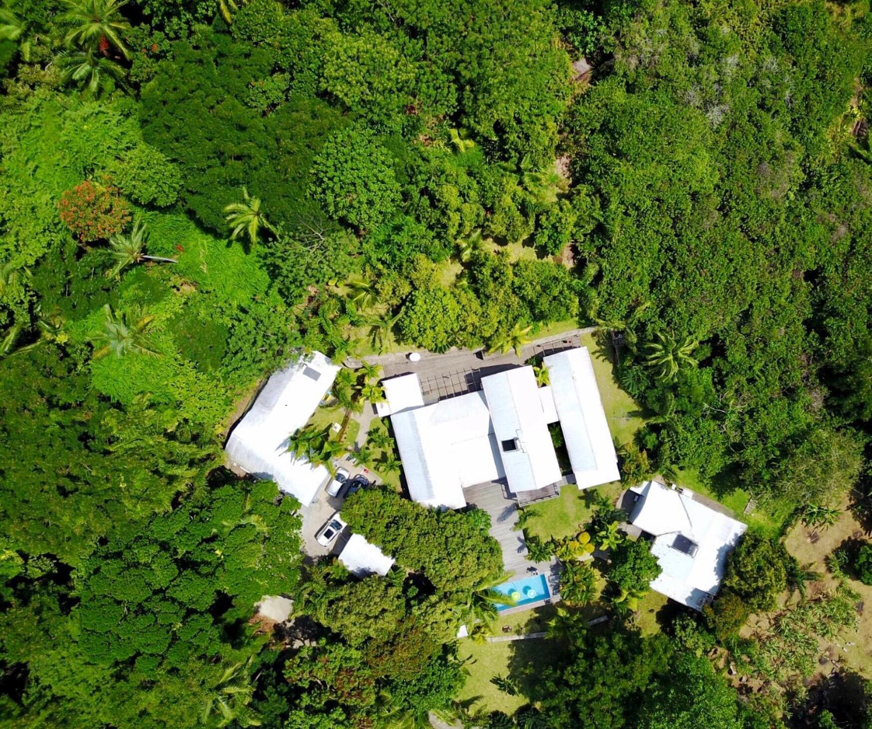 Red Coconut Self-Catering Apartamento Baie Lazare  Exterior foto